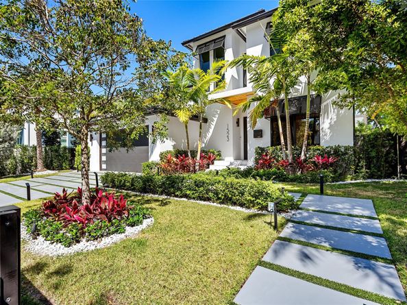 1523 SE 12th St, Fort Lauderdale FL 33316