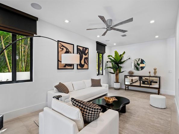 1523 SE 12th St, Fort Lauderdale FL 33316