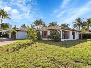 24 Castle Harbor Isle