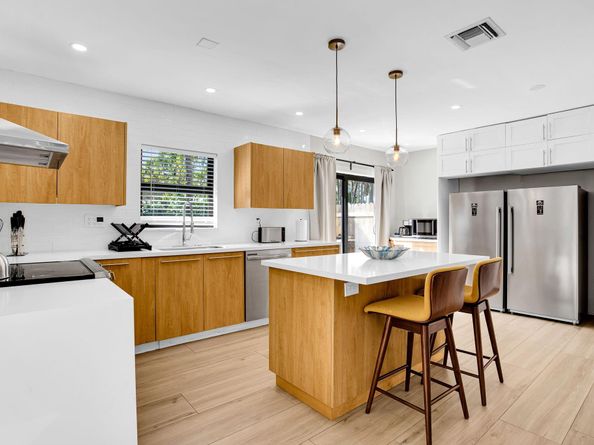 24 Castle Harbor Isle, Fort Lauderdale FL 33308