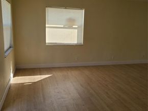 25 NW 11th St, Fort Lauderdale FL 33311