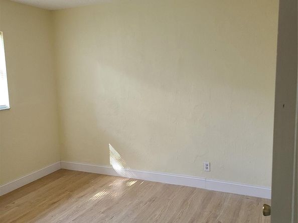 25 NW 11th St, Fort Lauderdale FL 33311