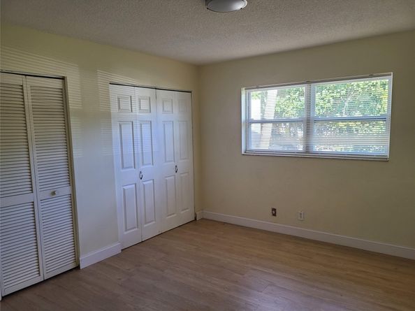 25 NW 11th St, Fort Lauderdale FL 33311