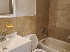 25 NW 11th St, Fort Lauderdale FL 33311