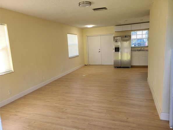 25 NW 11th St, Fort Lauderdale FL 33311