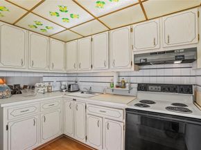 3001 NW 46th Ave 404, Lauderdale Lakes FL 33313