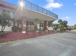 3001 NW 46th Ave 404, Lauderdale Lakes FL 33313