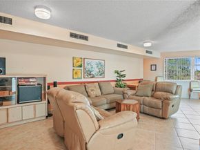 3001 NW 46th Ave 404, Lauderdale Lakes FL 33313
