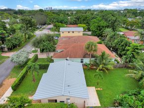820 NE 17th Street, Fort Lauderdale FL 33305