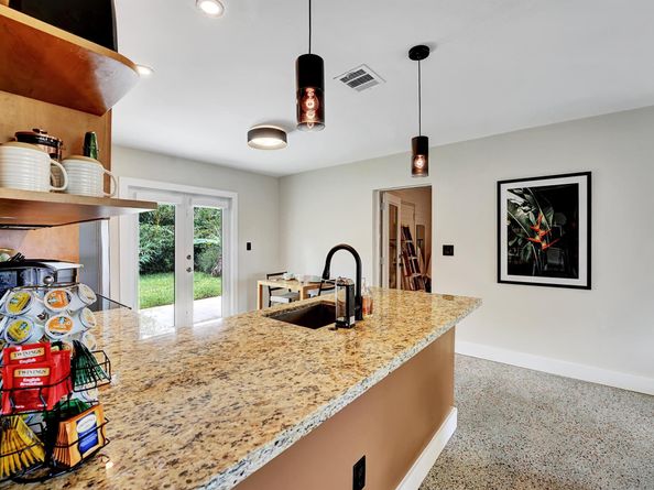 820 NE 17th Street, Fort Lauderdale FL 33305