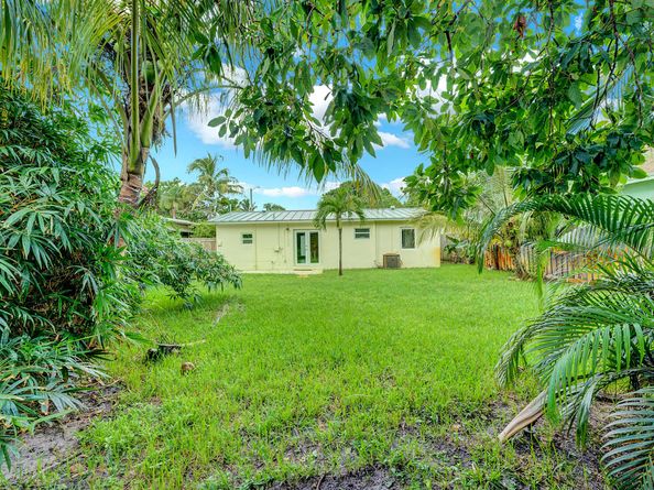 820 NE 17th Street, Fort Lauderdale FL 33305