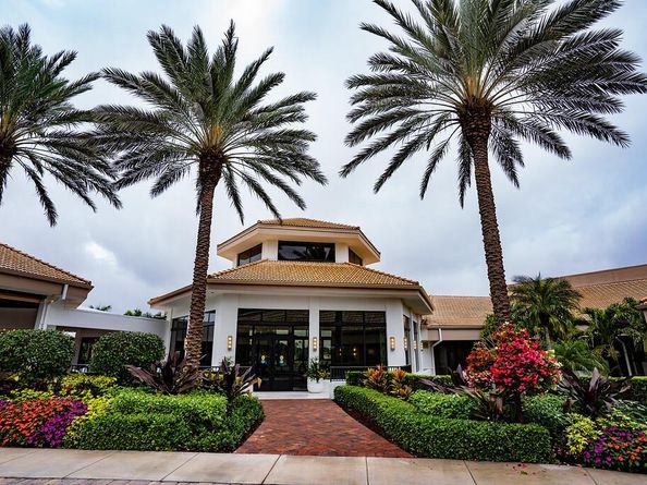 7485 Glendevon Lane 1105, Delray Beach FL 33446
