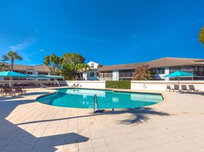 7485 Glendevon Lane 1105, Delray Beach FL 33446