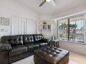7485 Glendevon Lane 1105, Delray Beach FL 33446