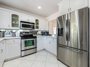 7485 Glendevon Lane 1105, Delray Beach FL 33446