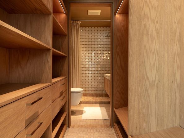 3061 NE 42nd St, Fort Lauderdale FL 33308