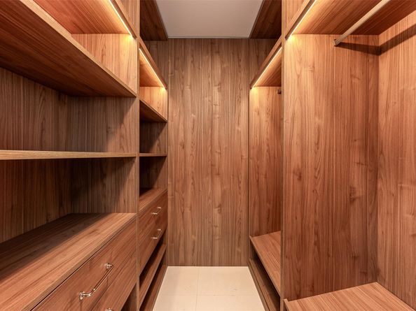 3061 NE 42nd St, Fort Lauderdale FL 33308