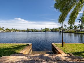 4800 NE 13th Ter, Oakland Park FL 33334