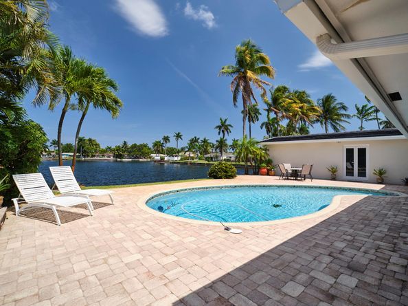 4800 NE 13th Ter, Oakland Park FL 33334