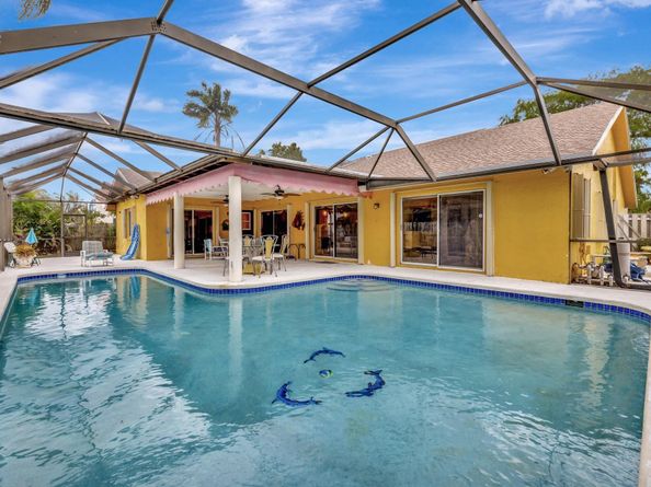 5230 NW 73rd Way, Lauderhill FL 33319