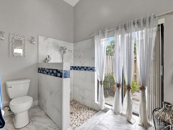 5230 NW 73rd Way, Lauderhill FL 33319