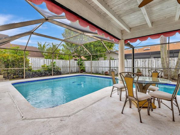 5230 NW 73rd Way, Lauderhill FL 33319