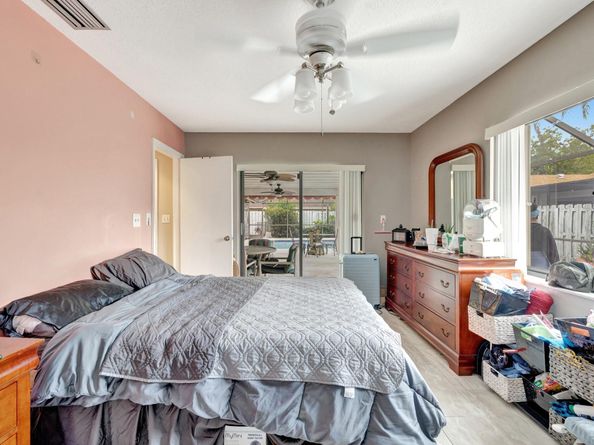 5230 NW 73rd Way, Lauderhill FL 33319