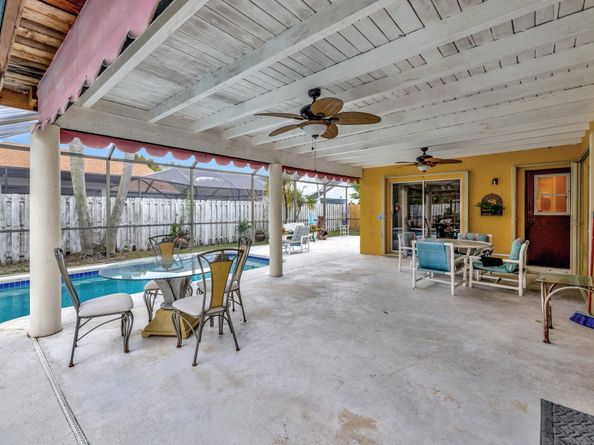 5230 NW 73rd Way, Lauderhill FL 33319