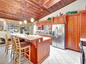 5230 NW 73rd Way, Lauderhill FL 33319