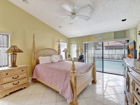5230 NW 73rd Way, Lauderhill FL 33319