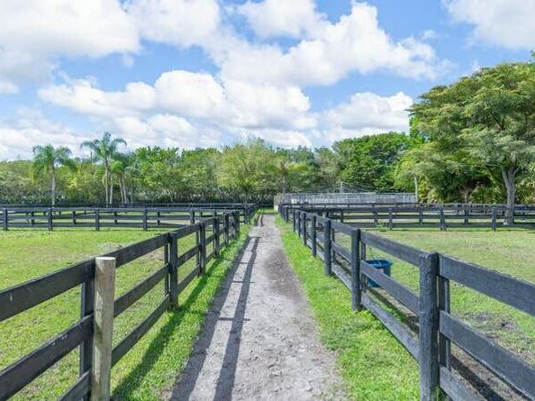14471 Equestrian Way, Wellington FL 33414