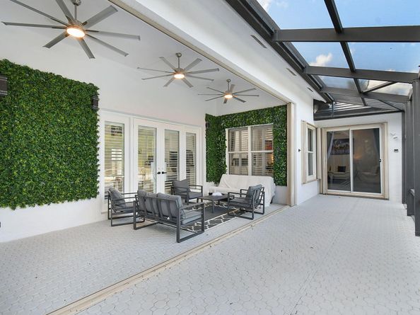 15700 Carrera Lane, Wellington FL 33414
