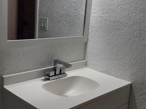 2829 NW 9th Pl, Fort Lauderdale FL 33311