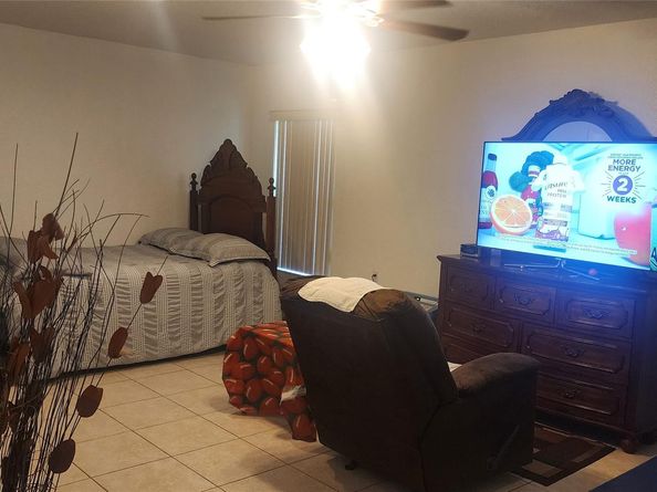 2829 NW 9th Pl, Fort Lauderdale FL 33311