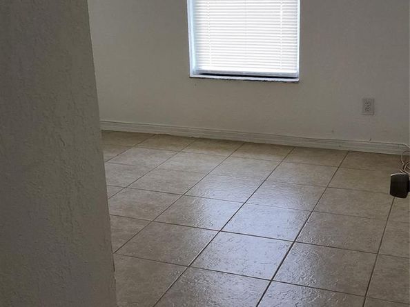 2829 NW 9th Pl, Fort Lauderdale FL 33311