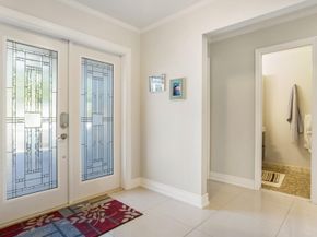 906 NW 83rd Dr, Coral Springs FL 33071