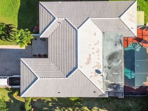 906 NW 83rd Dr, Coral Springs FL 33071