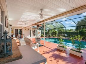 906 NW 83rd Dr, Coral Springs FL 33071