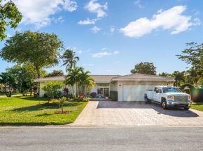 906 NW 83rd Dr, Coral Springs FL 33071