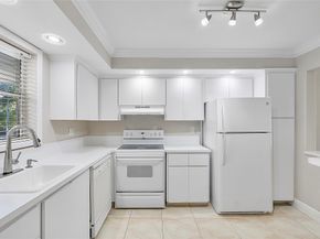 1220 NE 3rd St 205, Fort Lauderdale FL 33301