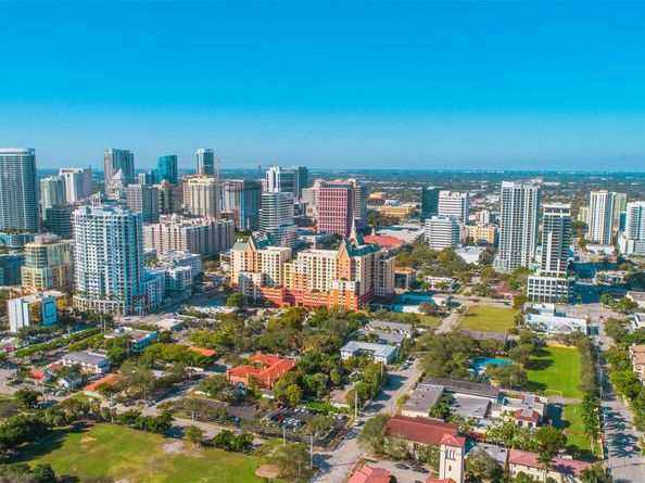 1220 NE 3rd St 205, Fort Lauderdale FL 33301