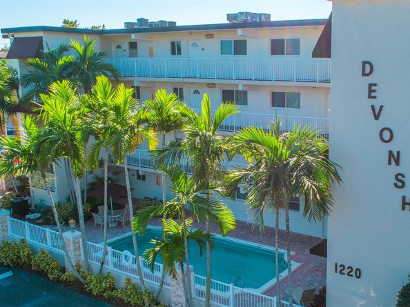 1220 NE 3rd St 205, Fort Lauderdale FL 33301