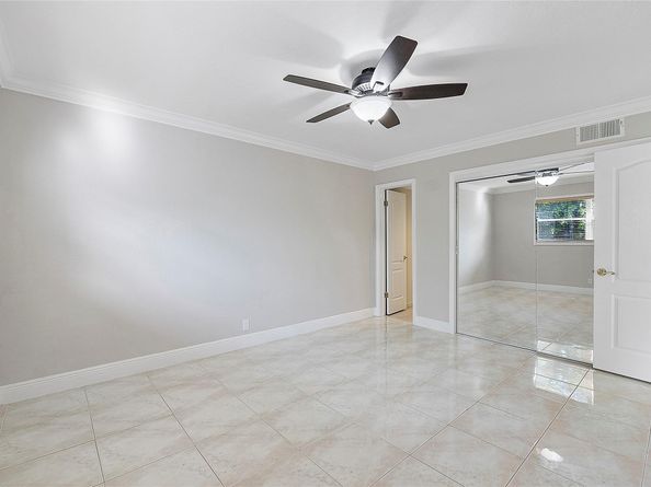 1220 NE 3rd St 205, Fort Lauderdale FL 33301