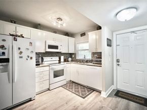 9660 Sunrise Lakes Blvd 301, Sunrise FL 33322