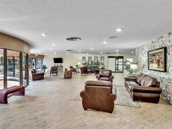9660 Sunrise Lakes Blvd 301, Sunrise FL 33322