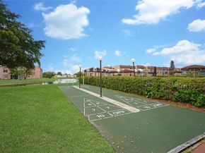 9660 Sunrise Lakes Blvd 301, Sunrise FL 33322