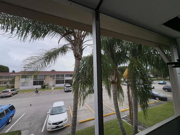 138 Waltham F, West Palm Beach FL 33417