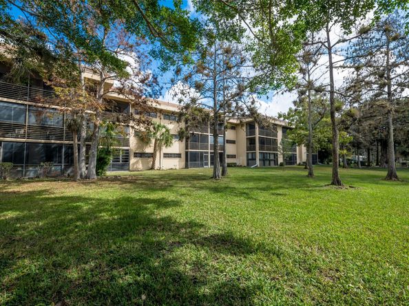 7735 NW 79th Ave 211, Tamarac FL 33321