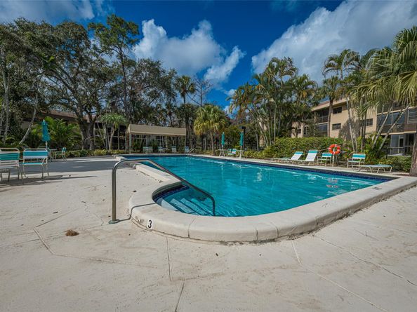 7735 NW 79th Ave 211, Tamarac FL 33321