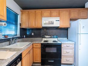 2711 N Pine Island Rd 112, Sunrise FL 33322